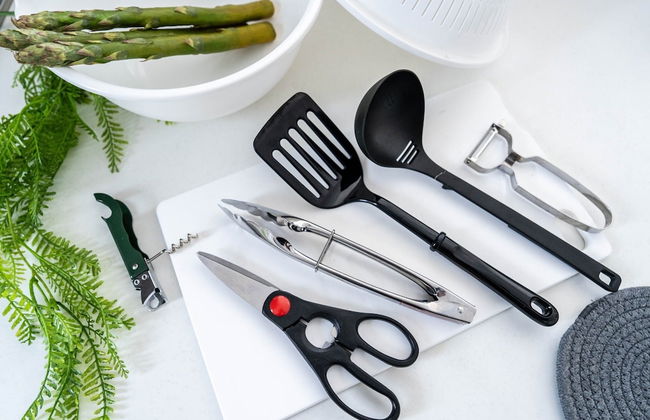 THE LUNA LOUNGE - Photo 52