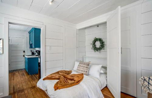 Historic Heights Artist Boho Bungalow - Foto 17