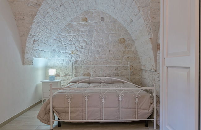 La Bianca Suite - Photo 1