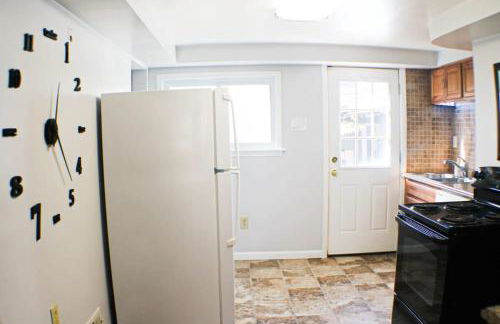 Newly Renovated 2-Bed near Downtown-North Shore - Foto 21