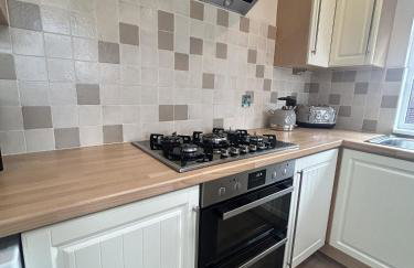 Field View 1 bed-No Pets- Walnut - Foto 9