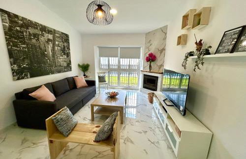 GATU Villa Serena piscina privada mayores de 25 años y familias - Foto 4