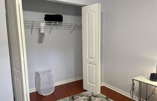 Room 3 - Cozy Queen (Shared Bathroom) - Foto 23