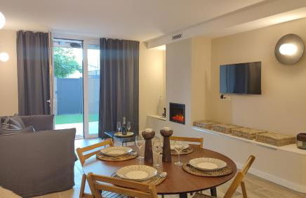 Instant Plaisirs - T2 60m2 avec Terrasse et Balnéo privative - Foto 5