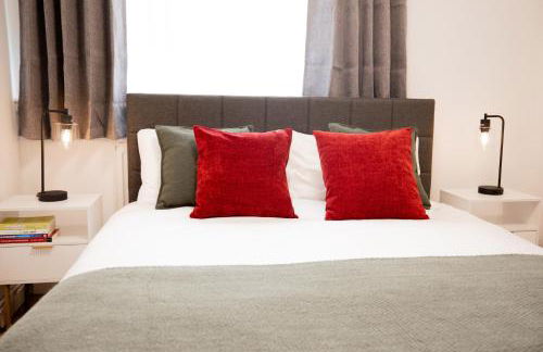 Bright & Modern Battersea Apartment, Free Parking & Fast Wi Fi - Foto 1