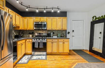 AC Retreat - Cozy 2BR by Tropicana & Beach - Foto 7