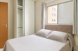 Apartmento com Garagem, Ar Condicionado próximo Madrecor, UFU, Parque Sabia - Foto 1