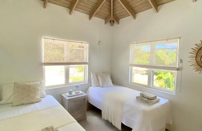 Modern 3bed House in the Heart of Swetes Village - Foto 2