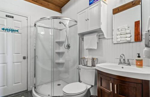 Shoreline Serenity- The Golden Goat on the Bay - Foto 14