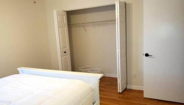 165 White Fawn Luxury King Bed in Modern 2bdrm 2 5BA Amazing Pool - Foto 3, Habitación