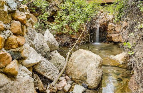 Peaceful Pines Running Springs Home with 3 Decks - Foto 33