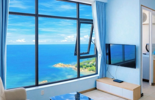 HQH Sea View Apartment - Photo 17