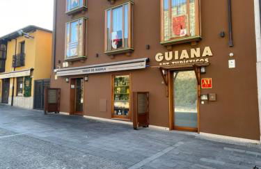 APARTAMENTOS TURÍSTICOS GUIANA - Foto 1