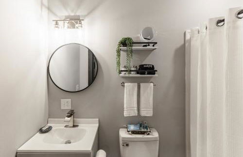 The Small Modern Villa Outdoor Tub-Unit B - Photo 5