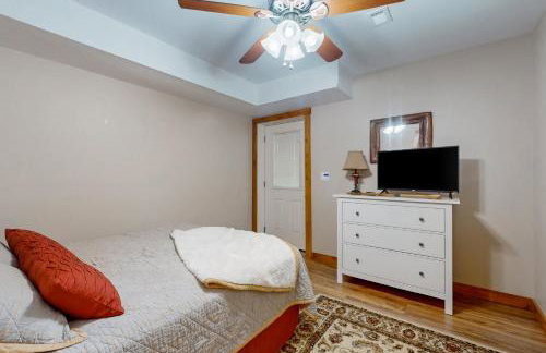 A Frame Cabin Sleeps 9 Pickleball Court Boat Slip - Foto 13