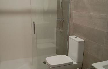 Virgen del Valle, los Remedios, junto al centro y Triana, Sevilla - Foto 9