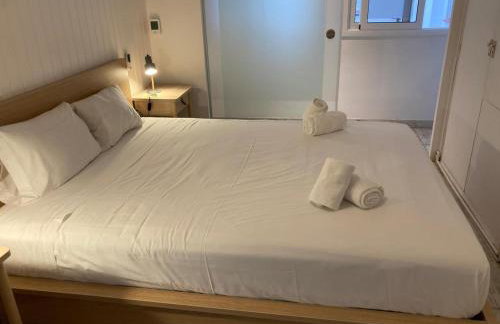Beachfront Apartment with Sea Views & Private Parking - Foto 18