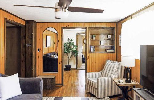 Mountain Cabin w Hot Tub Deck Grill & Fire Pit - Foto 4