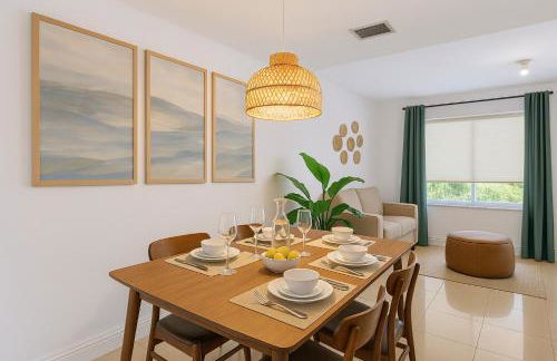 Central Miami Oasis, Near Brickell, Grove & Little Havana - Photo 5