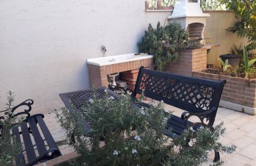 Villetta con giardino e parcheggio coperto - Foto 9