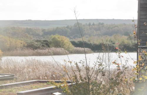 Agua de Plata, 16 Wakeling Island, Silverlake - Photo 24