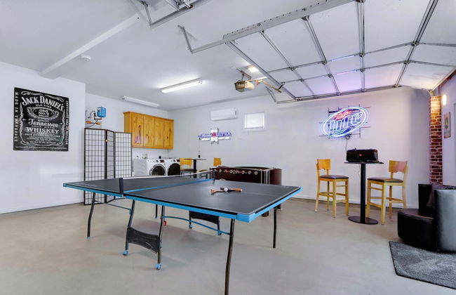 Spacious Retreat & Game Room Sleeps 12 - Foto 31