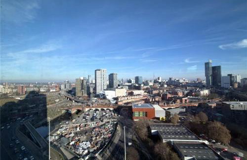 Luxury Skyline Apartment with Premium Facilities- Central M3 - Foto 15