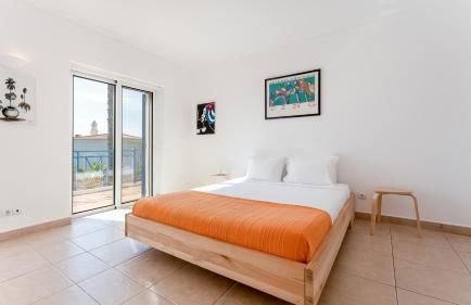 Bright 3 BDR Duplex House With Pool by LovelyStay - Foto 2