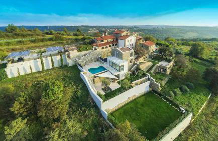 Luxurious villa with stunning view in Buje - Foto 13