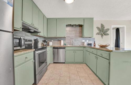 Modern Getaway North of Panama City Beach - Photo 3