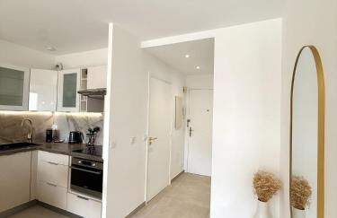 Studio de LUXE Portes de Monaco - Vue MER - Piscine - Wifi - Foto 11