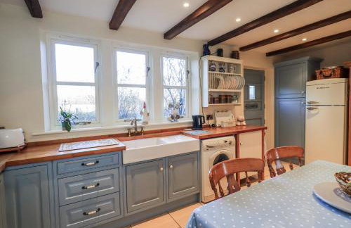 Orchard House - Photo 13