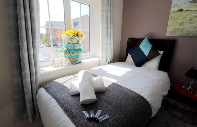 Birmingham Airport/NEC Beauty Homebase - Photo 7