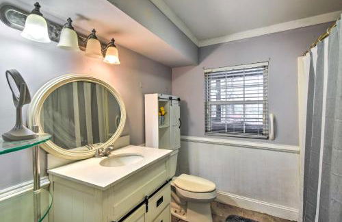 Otto Home with Fire Pit, Tree House and Hot Tub! - Foto 23