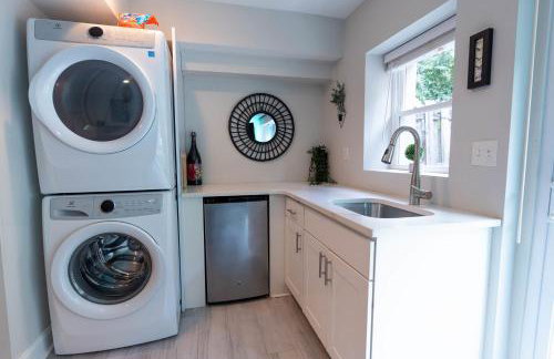 Stylish 3BR w Pool Table & Garage - Foto 24