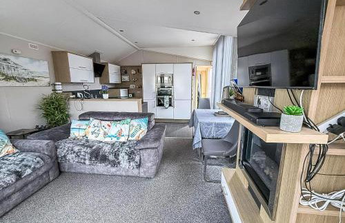 Stunning Caravan With Large Decking At California Cliffs In Norfolk Ref 50001Oc - Foto 10