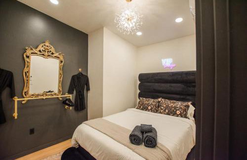 Speakeasy Suite at ArnoTriplex-Close to Downtown-Pet Friendly! - Foto 34