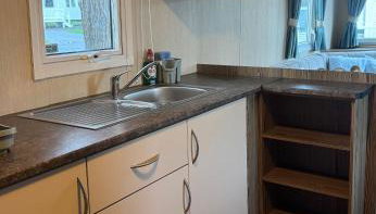 Cozy Caravan at Tower Lawn, Haggerston Castle Perfect Family Getaway - Foto 1