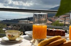 Grandmother's House - Foto 1