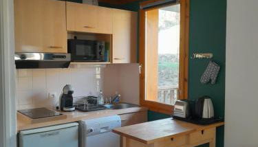 T2 confortable - Piscine chauffée - Super Besse - Photo 4