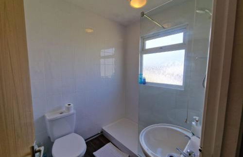 Sea View Holiday Chalet, access to sandy beach - Pets go free - Foto 9