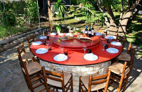 Villa Sitges El Ranch Amaizing Outdoor Areas Beaches at 5 minutes walk Sitges at 15 min drive AC Pool Jacuzzi & Garden XXL - Foto 10