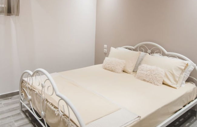 Contemporary Studios Historic Center - Photo 3