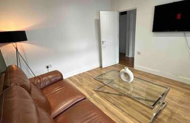 Dallas House - Easy links to LHR and London - Foto 3