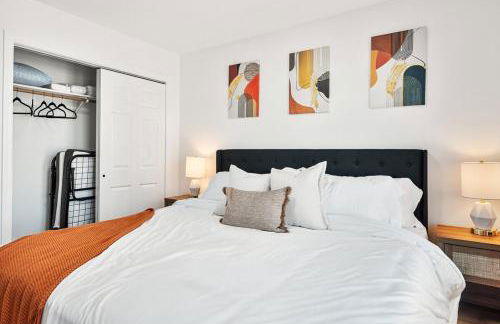 NYC 20min, Sleeps 10, Free Parking, Patio - Foto 40