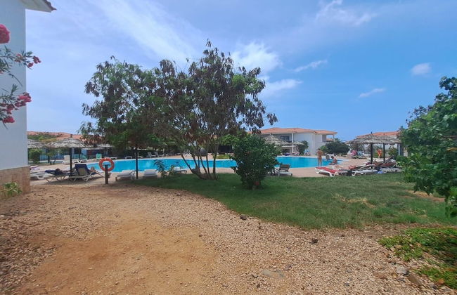 Spacious 2 Bedroomed Apartment - Photo 8