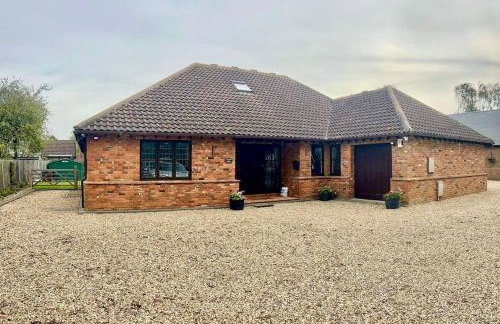 Outstanding 6 Bedroom House Cotton End, Bedford - Foto 2