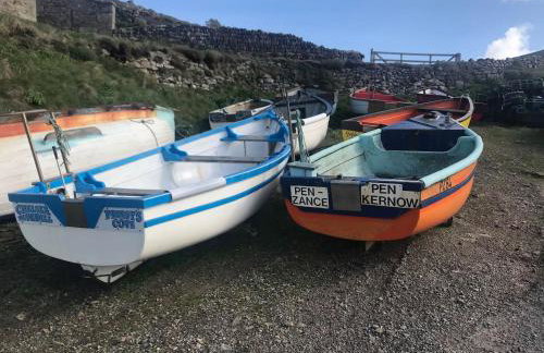Sennen Cove, The Hedgerows, near 14 beaches, - Photo 30