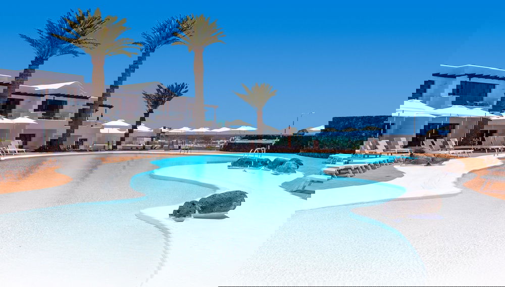 R2 Bahía Kontiki Beach Apartments - Photo 1, Primary image