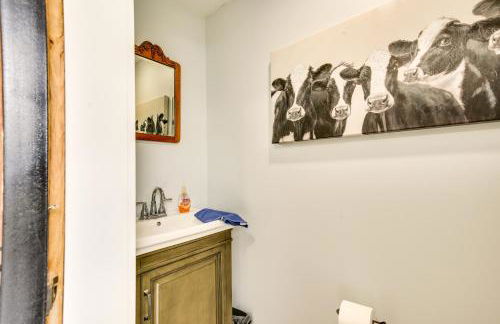 Peaceful Country Home in Serene Setting with Yard - Foto 27